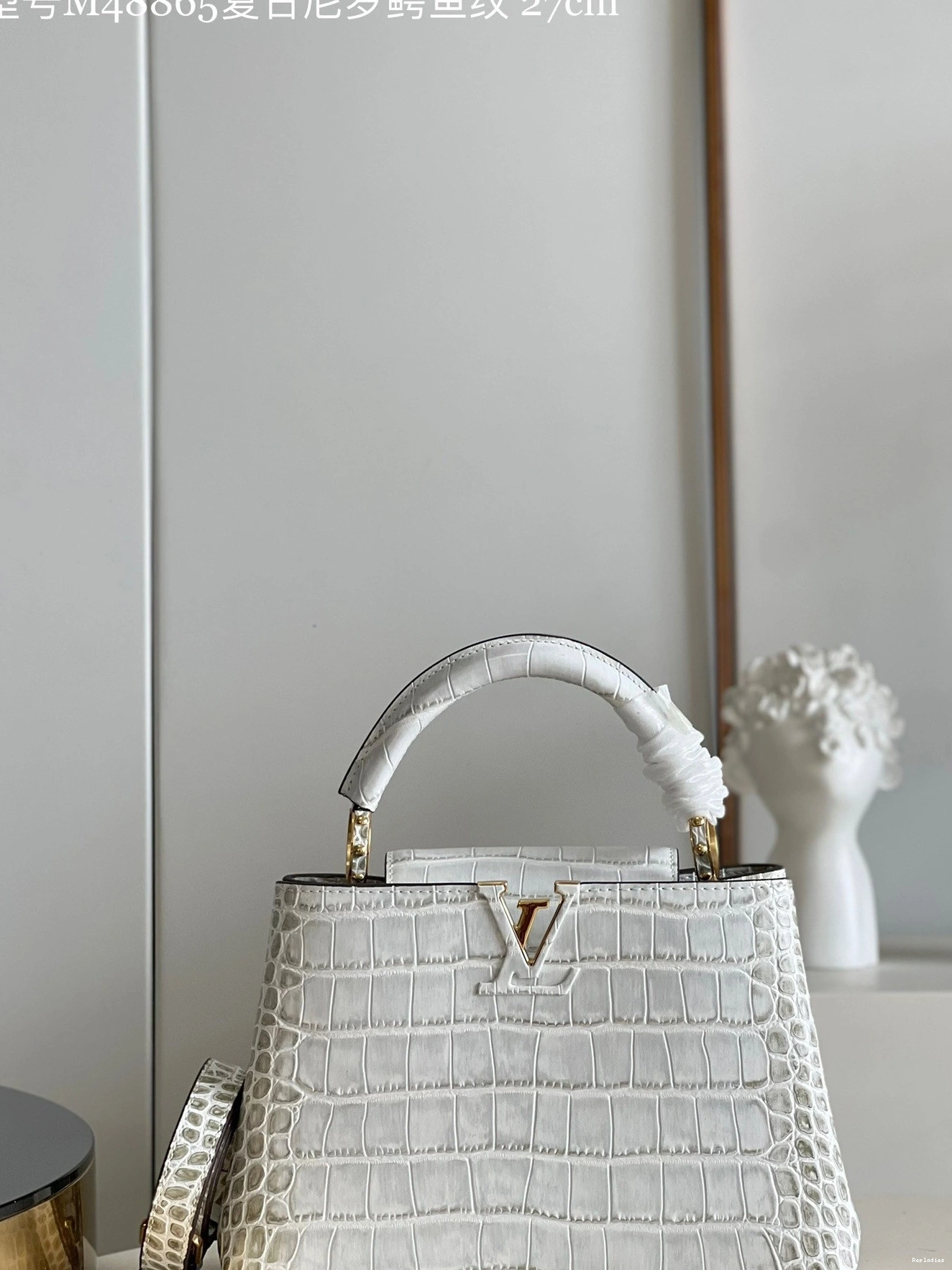 Fake Louis Bags LOUIS CAPUCINES VUITTON BB 0818